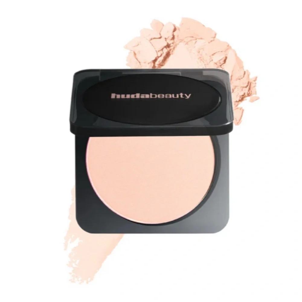 NEW✅HudaBeauty Peach Cupcake